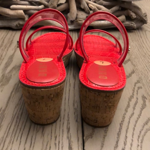 Sandals - Picture 3 of 4